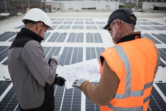 Accompagnement commercial : un partenaire à vos côtés pour gagner vos projets photovoltaïques
